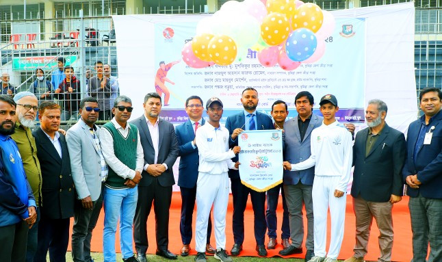 কুমিল্লায় প্রাইম ব্যাংক জাতীয় স্কুল ক্রিকেট উদ্বোধন